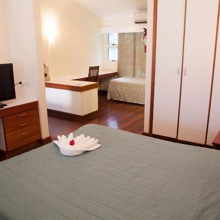 Huon Gulf Hotel Лае Екстериор снимка