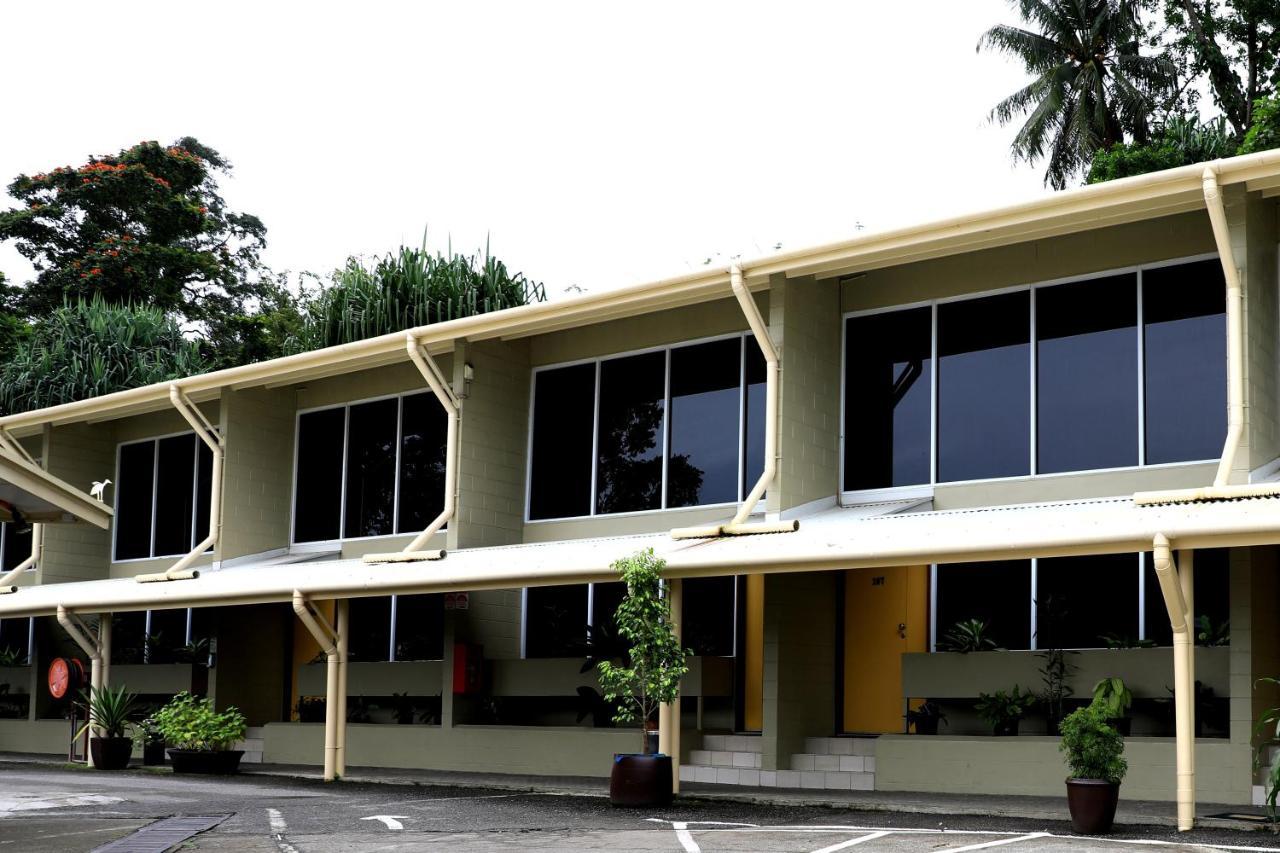 Huon Gulf Hotel Лае Екстериор снимка